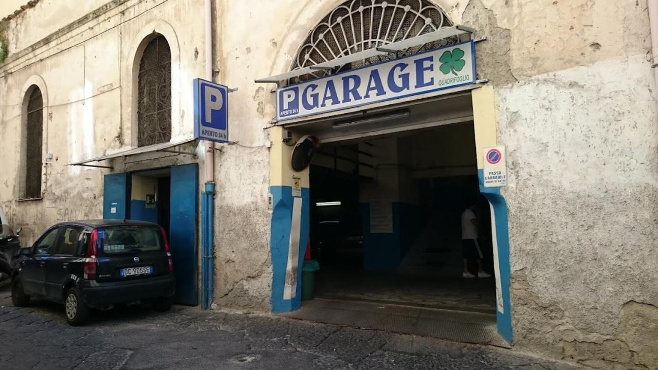 Casa Donna Aiuola Apartment Napoli Bagian luar foto